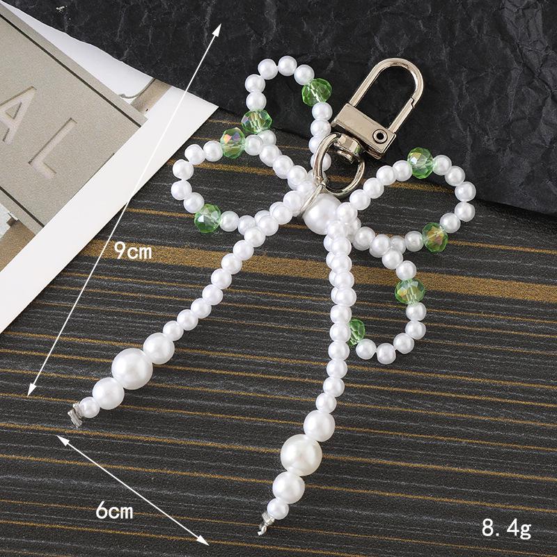 Creative Pearl Bow Pendant Keychain: Exquisite Gift Accessory for Bag or Phone Case