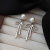 S Silver Needle Pearl Stud Earrings Are Gentle and Sweet Temperament Bow Earrings for Women, a Two-wear Earring Light Luxury