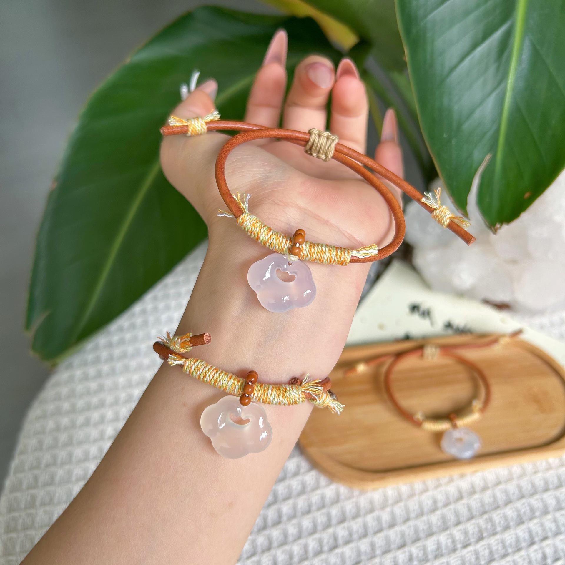 

Браслет из натуральной коровьей кожи ручной работы «Благоприятное облако» - Новый китайский ретро-дизайн