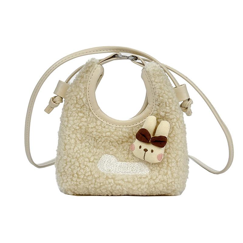 Fashion versatile lamb wool plush bag women's season autumn and winter new niche design exquisite messenger shoulder bag