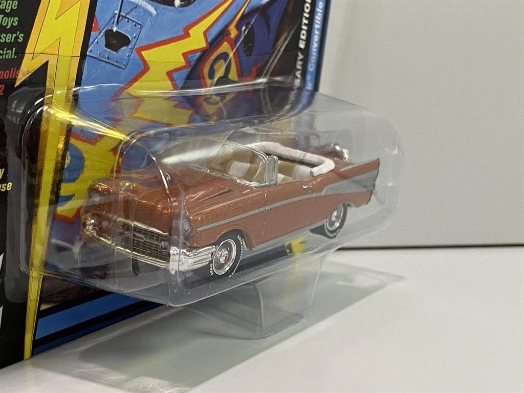 Johnny Lightning JLCG020 Classic Gold VER B 1957 Chevy Bel Air Convertible