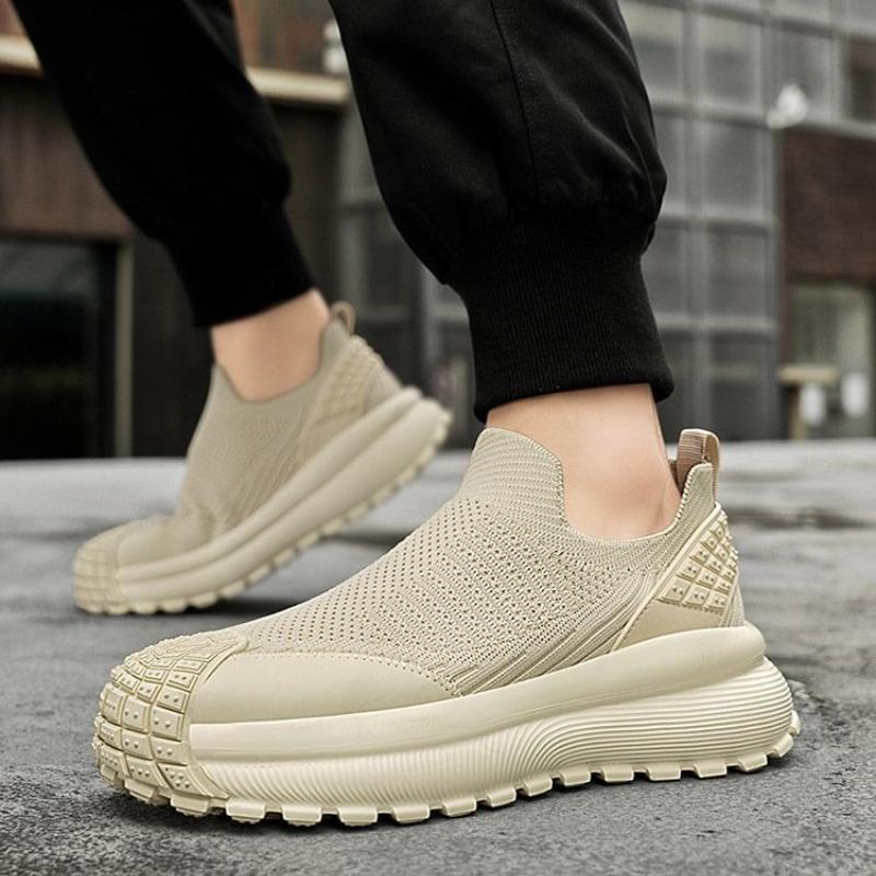 Black Slip-on Breathable Man Casual Sneaker Mesh Upper Thick Platform Sports Shoes for Men Designer Trend 2025 Shoe In Promotion