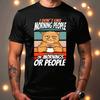 Ich mag keine Morgenmenschen Lustige wütende Katze trinkt Kaffee Meme Retro Herren T-Shirt
