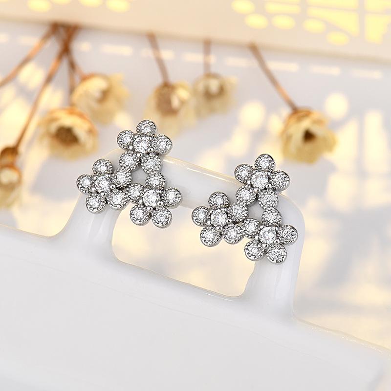 Микро-инкрустированные цирконами серьги-маленькие цветочки, новые модные высококлассные серьги с темпераментом в стиле легкой роскоши для женщин