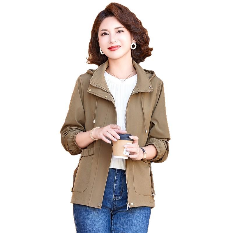 Mother's Spring/Autumn 2026 Jacket for Women: Stylish, Loose-Fit, Hooded Top for Middle-aged and Elderly