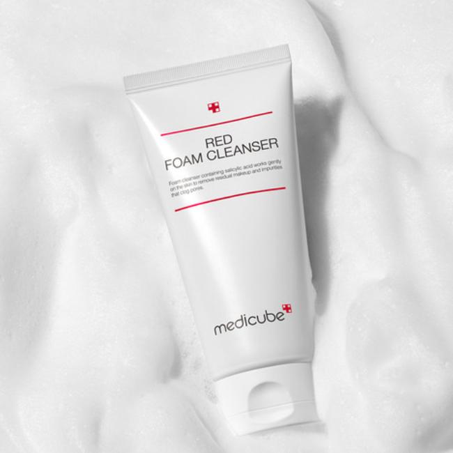Medicube Czerwona Pianka Myjąca 120 ml / 230 ml (6 opcji)