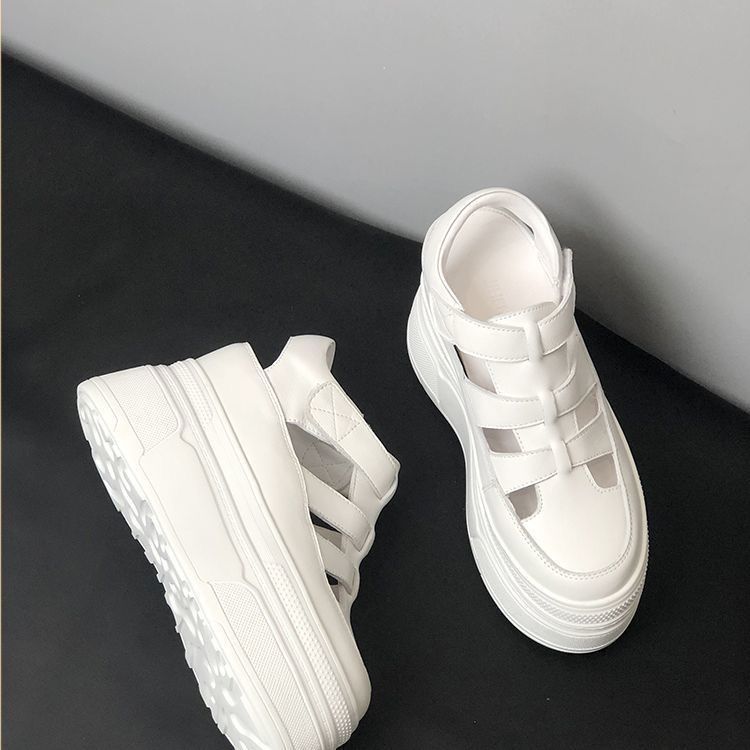 Autumn New Casual Hollow Thick-soled Hole Shoes Women's Versatile, Lightweight, Height-increasing and Breathable Going Out Sandals