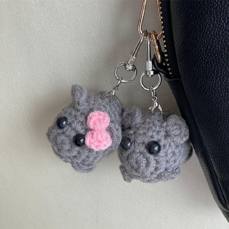 Přenosný interaktivní pískací křeček vlněný přívěsek na klíče Uklidňující přívěsek s motivy pro dekoraci tašek a klíčů