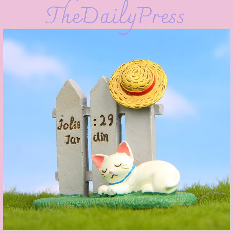 Resin Cat Hat With Moss And Grass Theme For Photography Props And Promotional Items