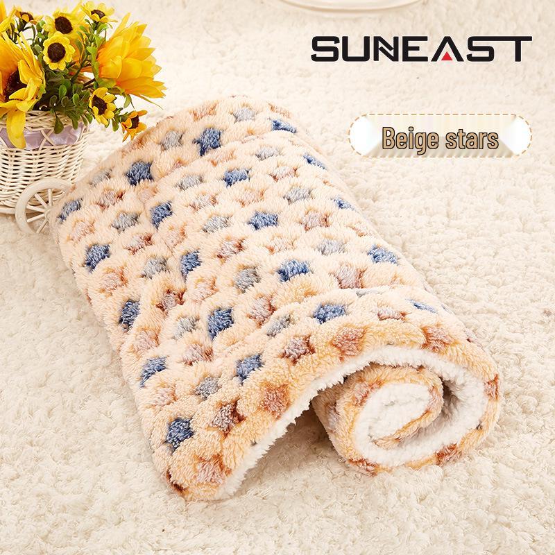 

All-Season Pet Seat Cushion & Blanket: Warm Cotton Mat for Cats & Small/Medium Dogs Size 1 (35x27cm) for up to 3 jin