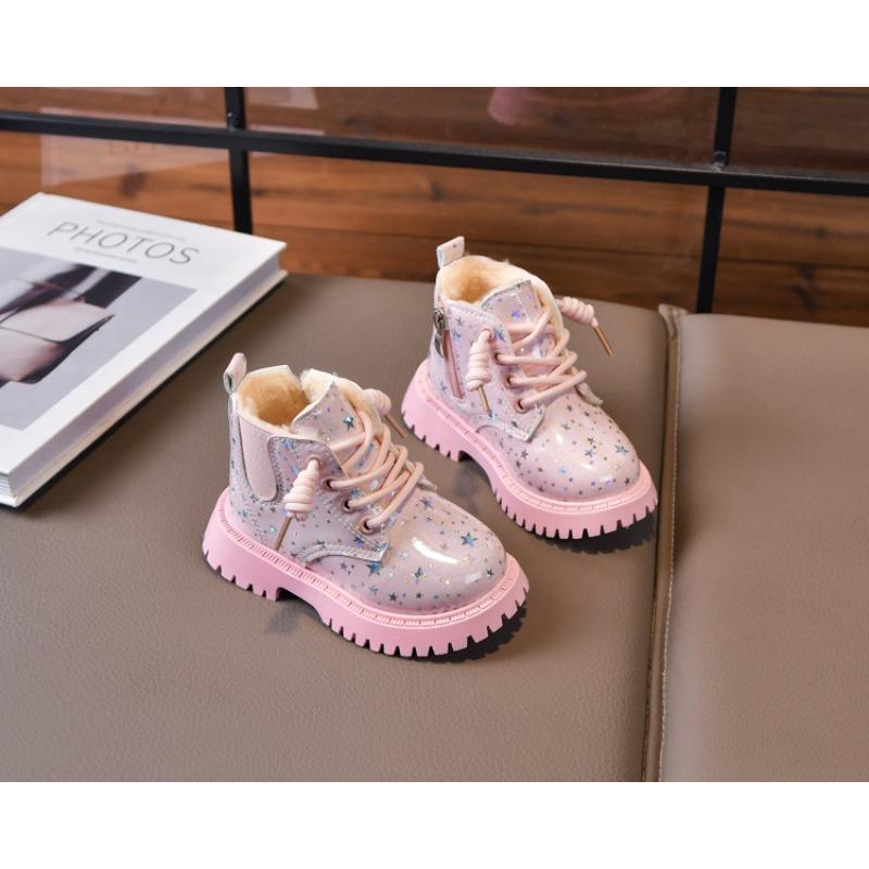 

Модные детские ботинки Мартинсы, Зимние новинки, Детские ботинки на флисовой подкладке, Универсальные, с мягкой подошвой, Теплые, Низкие, Британский стиль. 21 розовый