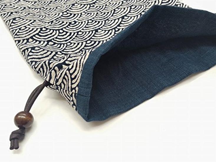 Handcrafted by FUJITA Drawstring Bag with Japanese Seigaiha Pattern x Navy Made in Japanese Accessories (Handcraft Fujita) - Lining, Pattern, (wave)