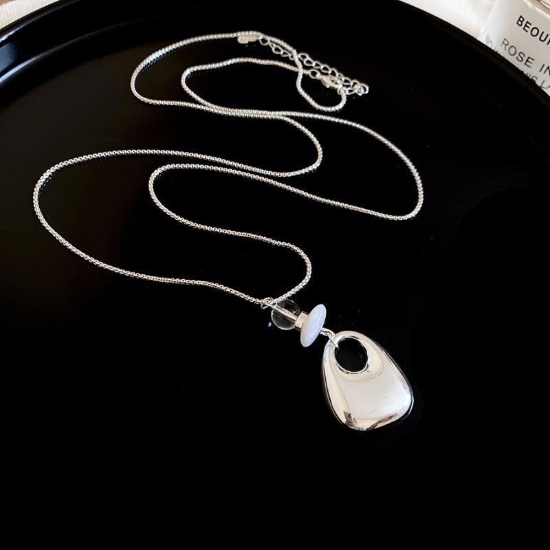 Pale Face Tiancai~ Crystal Geometric Glossy Pendant Necklace Korean Ins Style Fashion Clavicle Chain Beautiful Versatile Necklace