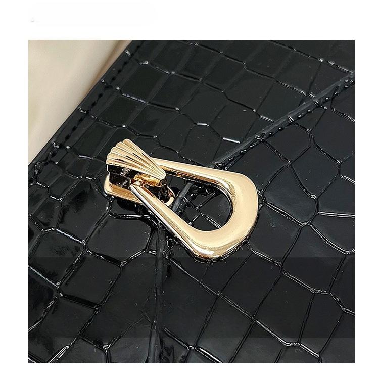 Crocodile Patterned Chain Women's Bag, Trendy Korean Version, Single Shoulder Crossbody Women's Bag, Small Square Bag