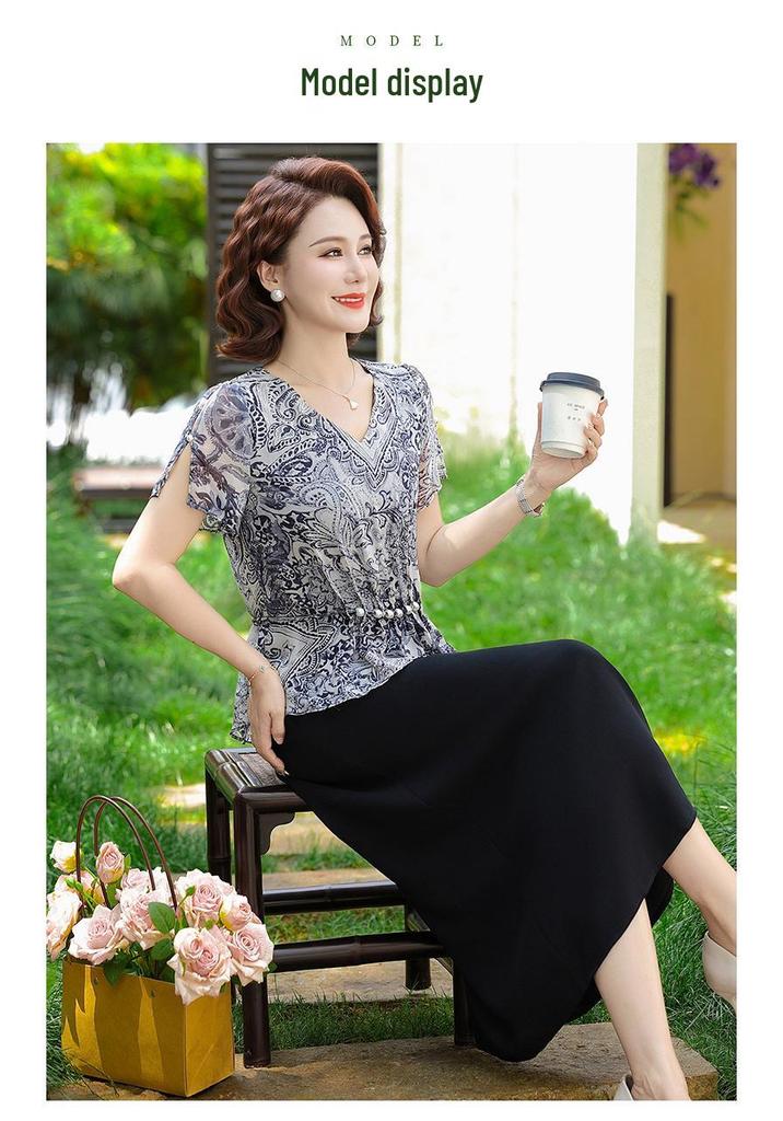 2026 Elegant Chiffon Summer Dress for Moms, Casual Fake Two-Piece, Age-Defying Style for Middle-Aged and Seniors
