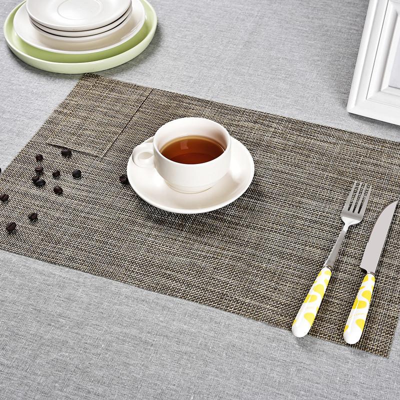 4PCS 30x45cm Washable Placemats Grey Heat Resistant Durable Plastic Placemats Woven Table Mats Vinyl for Dining Kitchen Table