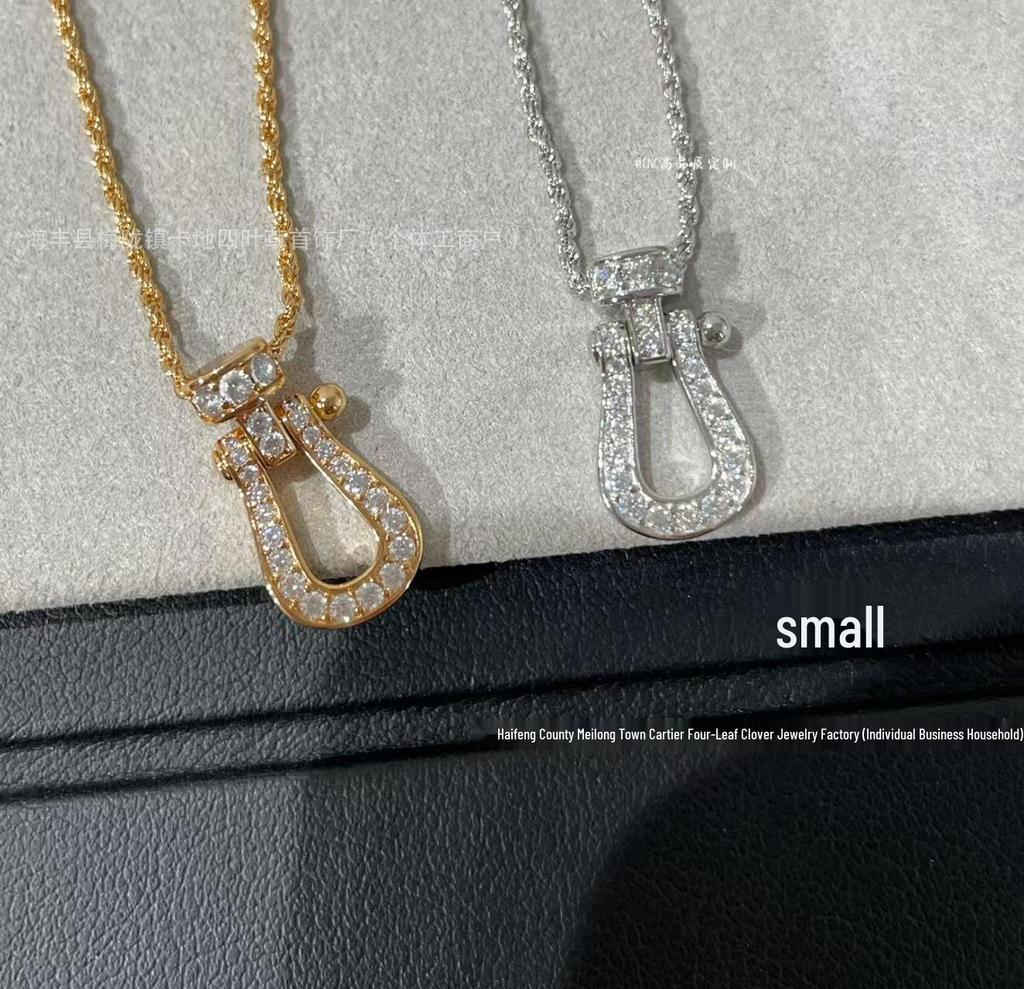 Fred 18K Gold Horsebit Diamant Anhänger Schlüsselbein Kette