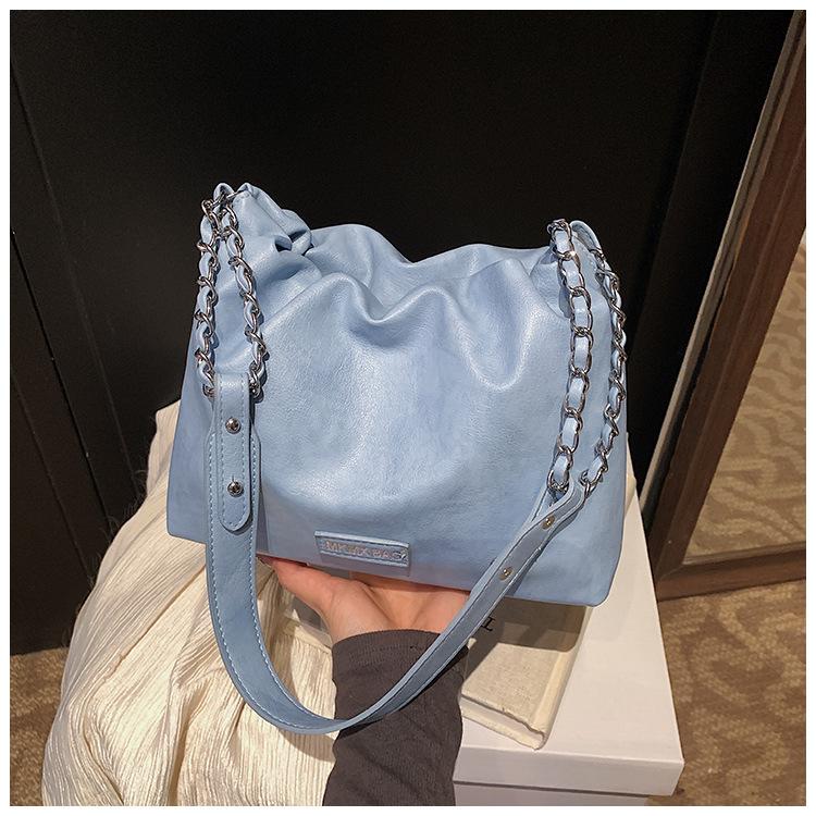 

Темпераментная женская сумка, кожаная сумка под мышкой, сумка-облако из первого слоя коровьей кожи, большая сумка, модная повседневная сумка для покупок, сумка-ведро. синий