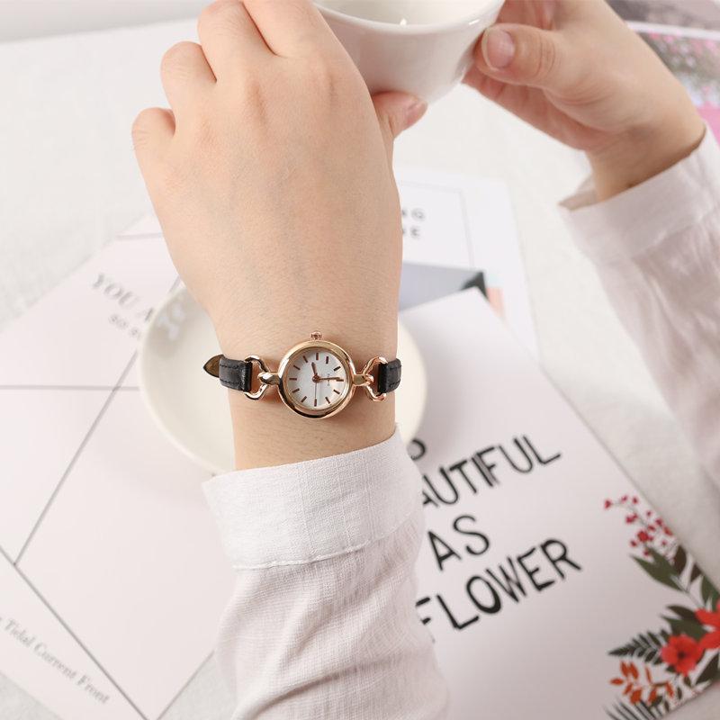 1PC Reloj Popular para Mujer Simple Correa de Cuero PU para Chica Reloj de Pulsera de Cuarzo de Moda para Mujer Relojes de Esfera Mini Fina Relojes de Pulsera de Cuarzo