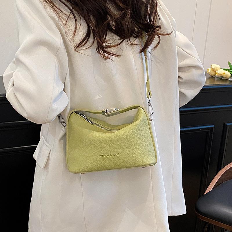 Stylish Lunch Box Bag Casual and Retro Single-shoulder Crossbody Small Square Bag