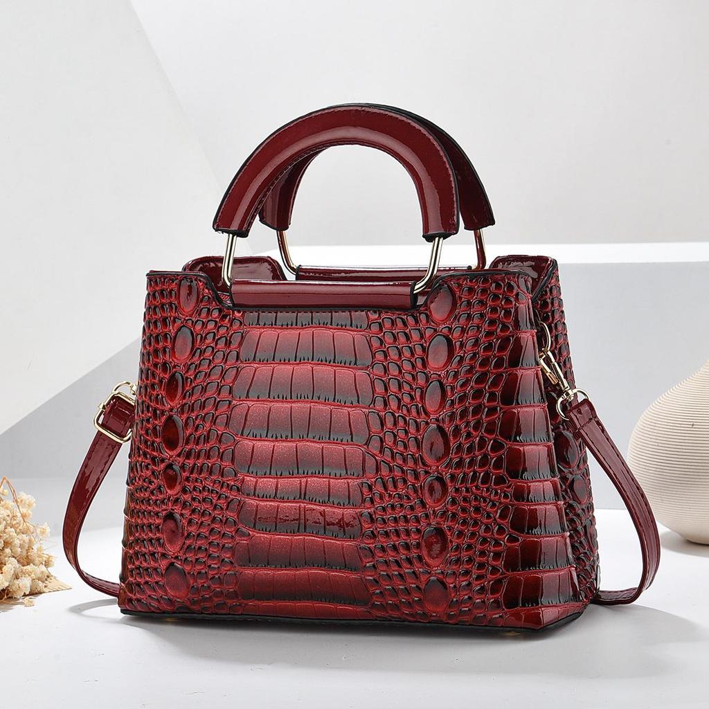 Borsa a mano versatile moda estiva da donna a spalla singola crossbody borsa grande nuovo stile per donna