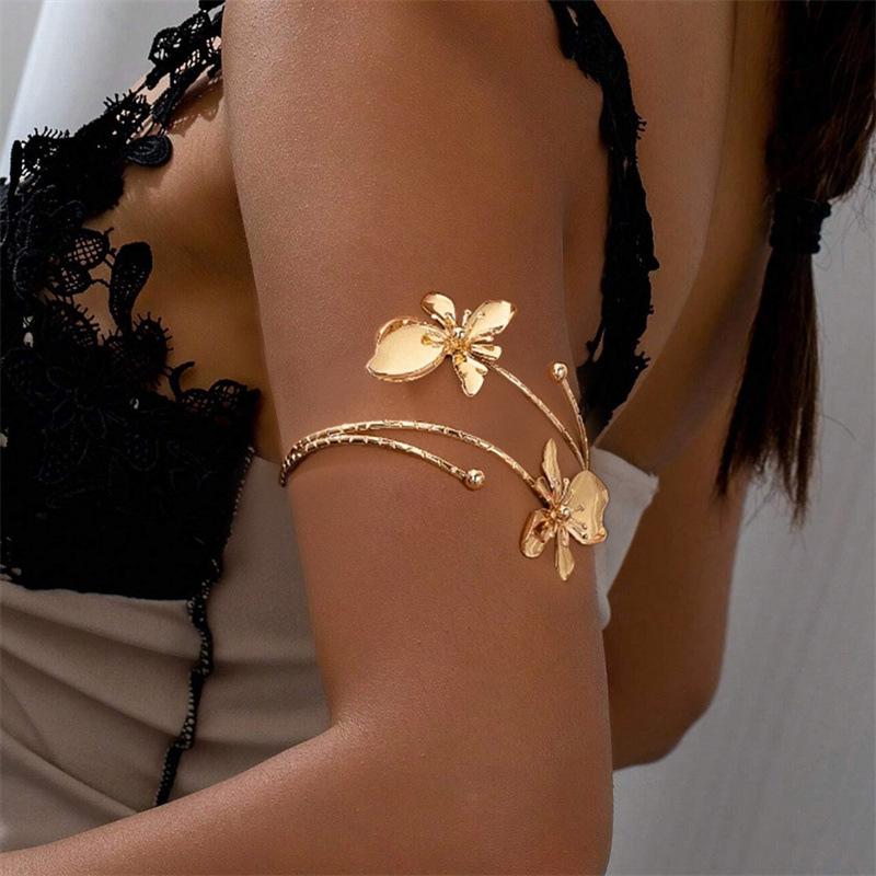 Vintage Metal Flower Starfish Upper Arm Cuff Bracelet For Women Gold Color Geometric Open Bangles Femme Aesthetic Jewelry Gift