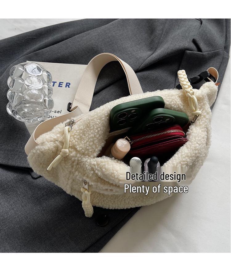 Lambswool Plush Crossbody Bag: 2024 Winter Versatile Small Chest Bag for Women In Solid Colors