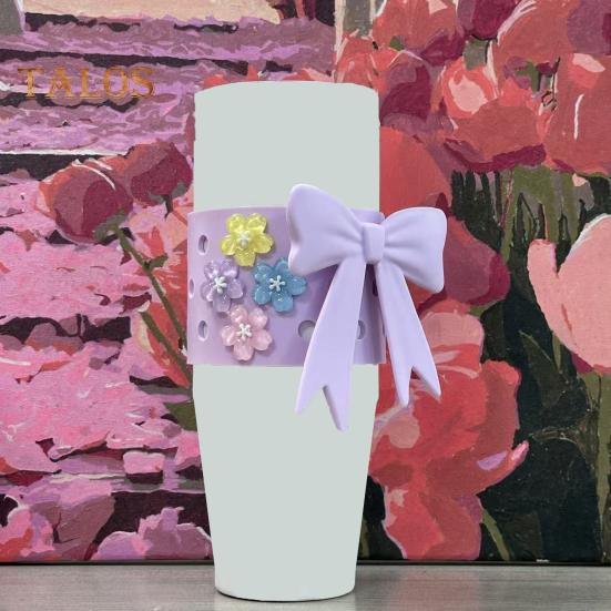 Silikon-Becherhülle für 40-oz-Becher, DIY-Set mit Schleife und Blumenanhänger, rutschfeste Schutzhülle, spülmaschinenfest, Geschenk für Becherliebhaber