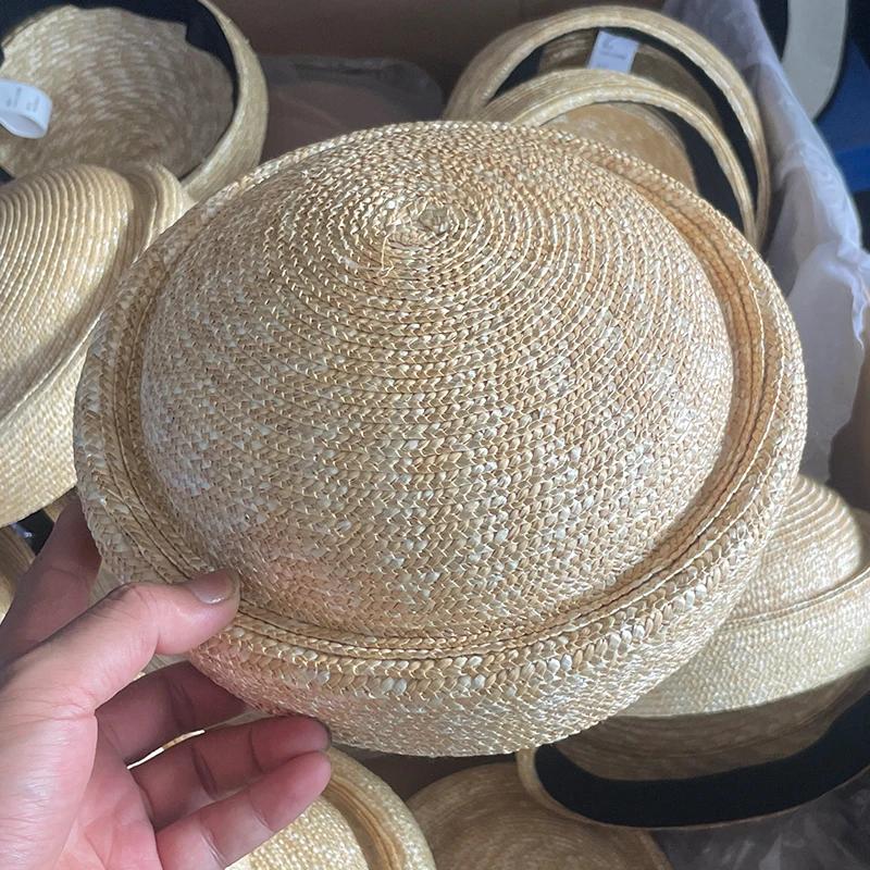 2025 Nieuwe Zomer Handgeweven Stro Baret Dames Natuurlijke Zon Hoed Cirkel Concaaf Top Stro Hoed Kerk Derby Feest Strand Hoed
