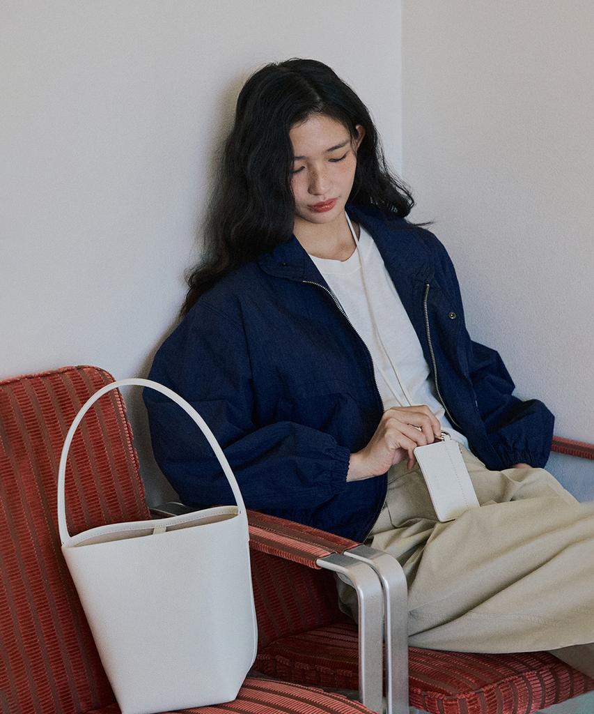 Nutnut Leather Bucket Bag - White