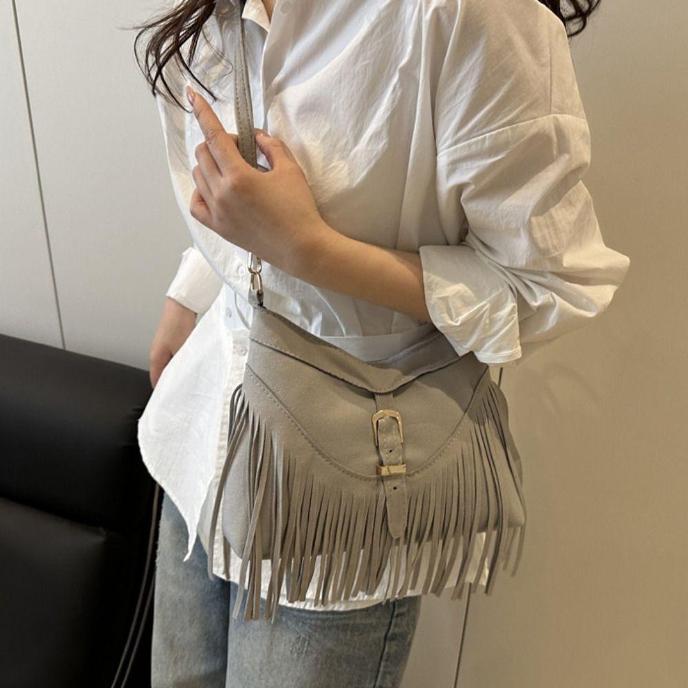 Buckle Suede Handbag Korean Style Underarm Packs Fashion Tassel Shoulder Bag  Girls