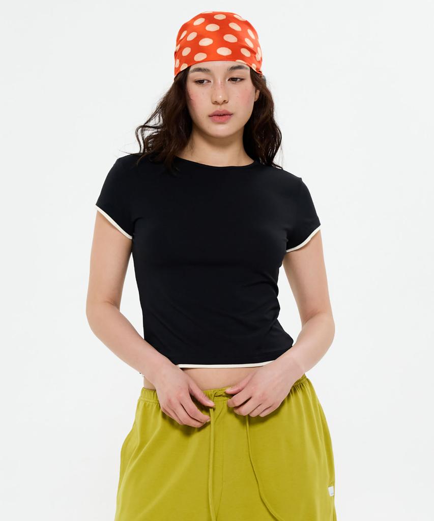 Jinokio (W)All Day Slim Fit Layered Top (Black)