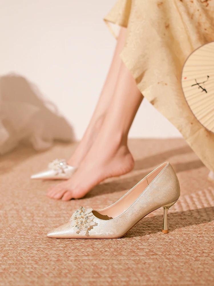 Fashion Shiny Crystal Buckle Luxury Wedding Shoes Women 2024 New Slip On High Heels Pumps Woman Pointed Toe Thin Heeled Party Shoes