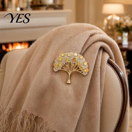 Rhinestone Brooch Pin, Wishing Tree Design Lapel Pin with Sparkling Layered Rhinestones, Hollow Branches Badge for Suits Coats Cheongsam Banquets