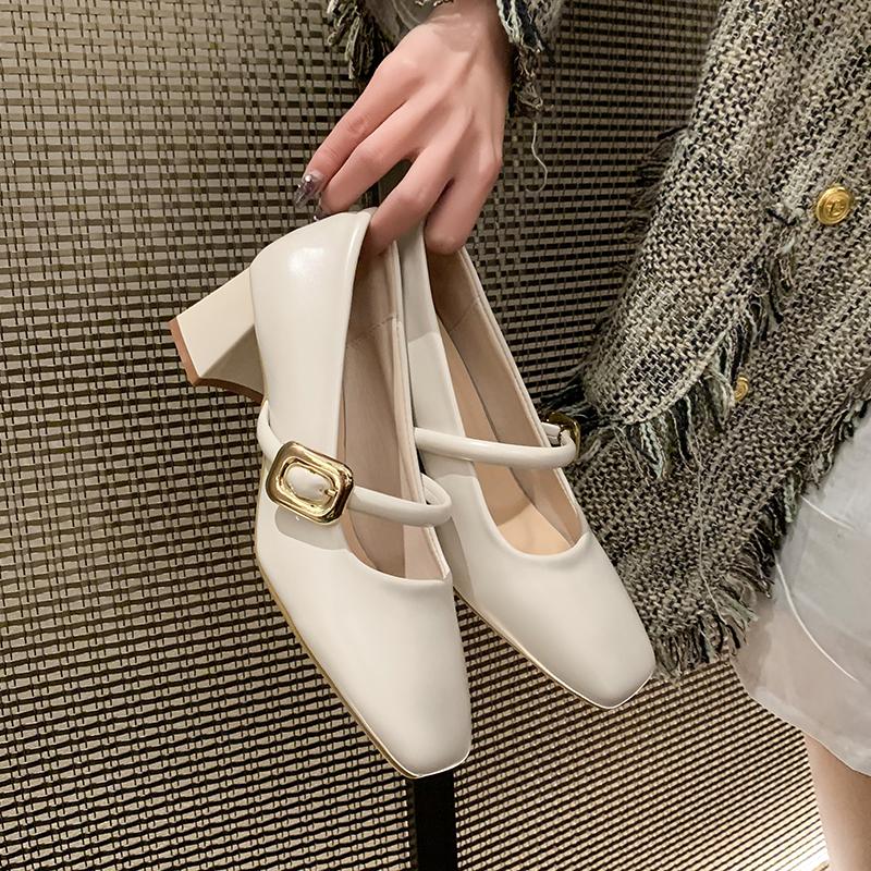 Mode Dam Klackskor 2025 Ny Mode Enfärgade Klumpiga Klackskor för Kvinnor Vår Lyx Party Bröllop Damskor