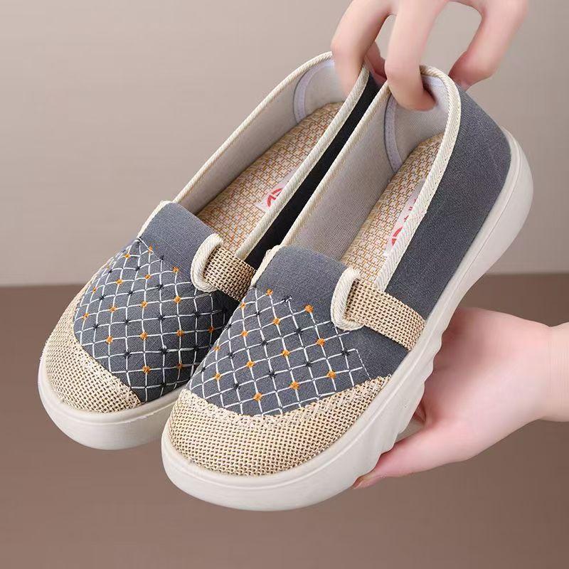 Woman Spring Autumn New Flat sole Canvas Shoes Round Toe Shallow Slip On Thick Sole Non Slip Breathable Light Walking Shoes