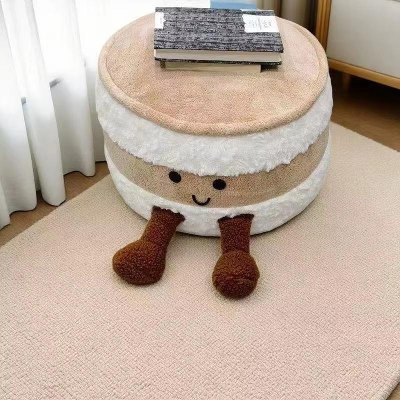 Cute Plush Cake-Shaped Stool - Removable Cover Pouf For Living Room Tatami Footrest & Shoe Changing Decorative Stool Gift