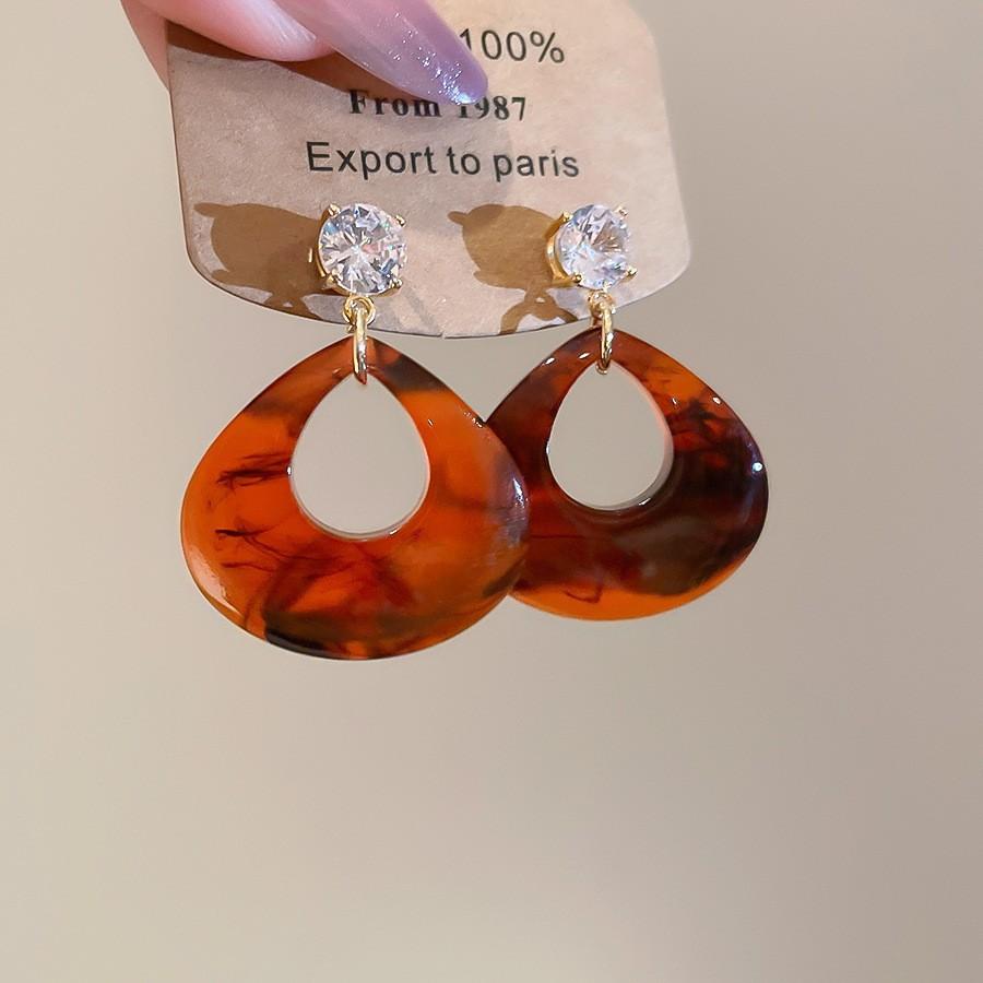 Silver Needle Retro Resin Geometric Round Oval Pendant Earrings Maillard Style Stud Earrings Niche Design Earrings Women