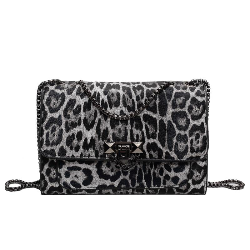 

Милая и классная сумка-мессенджер Spice Girl с коровьим узором, квадратная, осень 2024 г., персонализированная сумка-мессенджер с леопардовым принтом и цепочкой чёрный