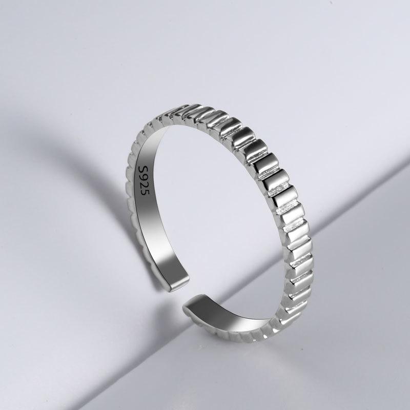 Fashion Personalized Index Finger Ring Niche Design Geometric Twist Open Ring Temperament Retro Couple Ring for Girlfriend Simple Geometric Ring