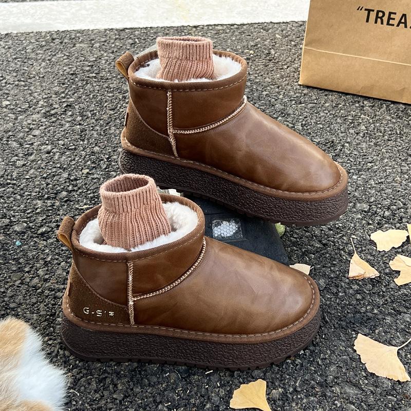 

Winter warm short boots women s spot velvet thickened snow boots women s casual fashion thick-soled low-top cotton shoes tide 40 коричневий