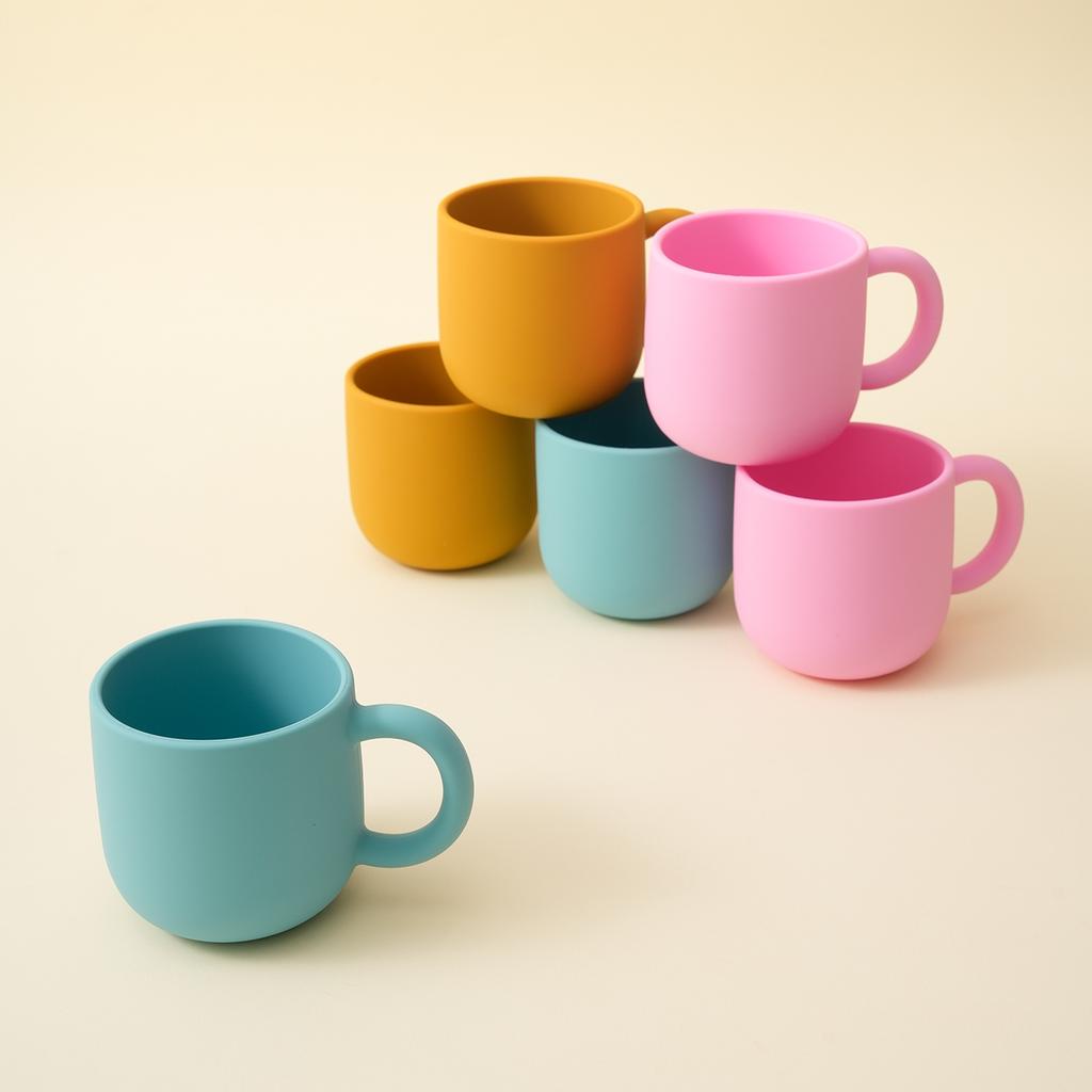 Color Kids 1PCS Silicone Baby Feeding Cup Single Handle Portable Water Bottle Pure Color BPA Free Baby Tableware Shower Gift