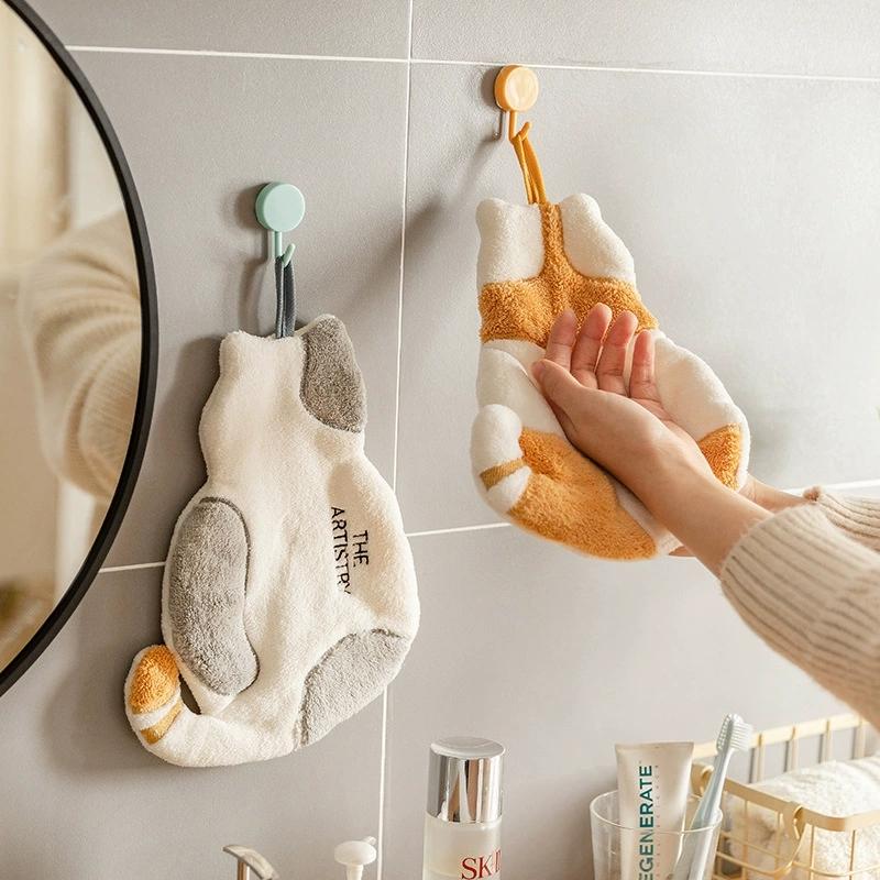 1 pezzo di simpatico asciugamano a forma di gatto, un asciugamano multifunzionale per cucina e bagno realizzato in velluto corallo, assorbente e può essere appeso al muro.