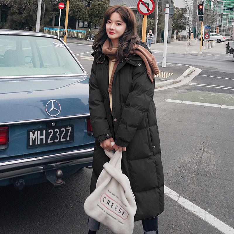 

Женское утолщенное хлопковое пальто средней длины до колена, зима 2023, корейский стиль, приталенное для студенток. S 80-100 Jin