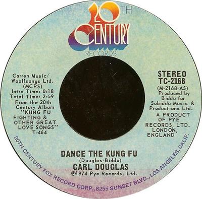 7inch Record CARL DOUGLAS - Dance The Kung Fu TC2168 20th Century Re 1974 US Soul/Funk Used