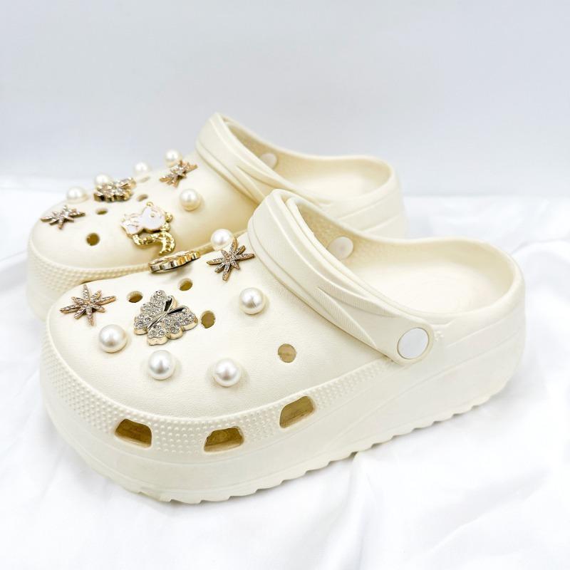 18PCS Fashion Shoe Charms Set Accessories Hole Shoe Buckle Cute Animals Butterfly Pearl DIY 3D Shoes Decorations