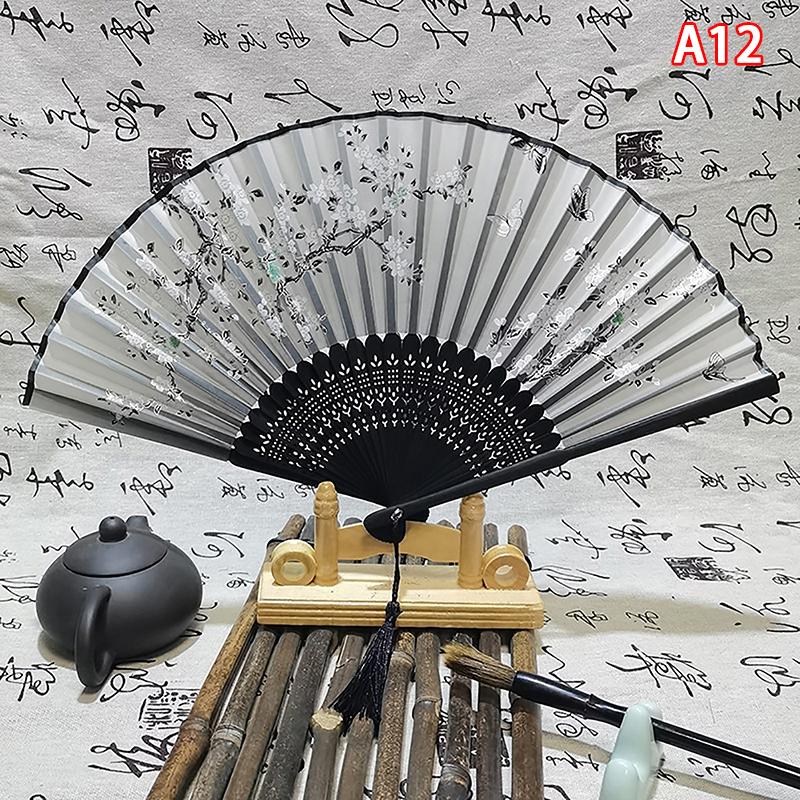 Vintage Faltfächer im chinesischen Stil Bambus Handfächer Holzstiel Klassischer Tanzfächer mit Quaste Eleganter Damenfächer Wohndekor