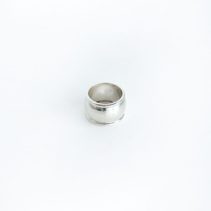 STUDIO LEIGH VOLUME VESSEL RING