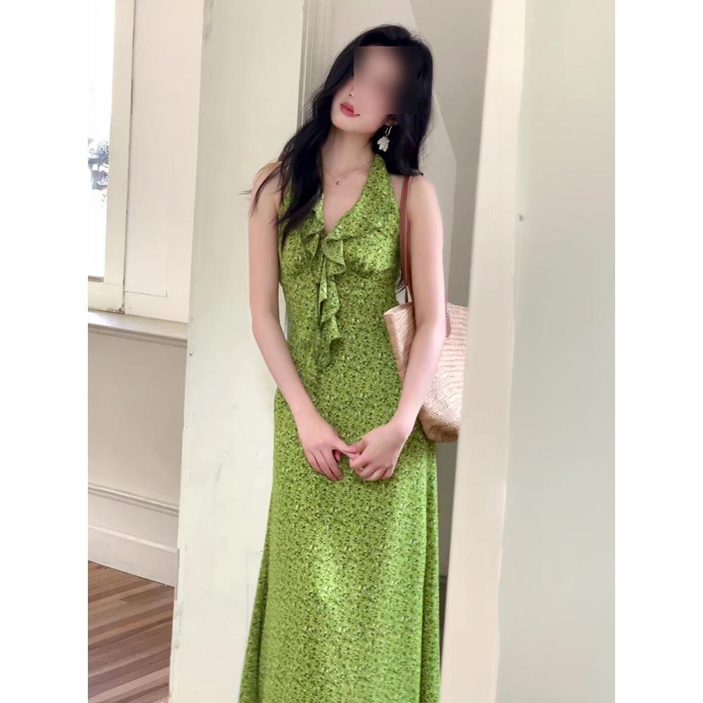 

Платье макси с нежным характером, облегающее талию и бедра, с разрезом, французского зеленого цвета, с V-образным вырезом, оборками и цветочным декором на шее XL- (recommended 110-60kg)