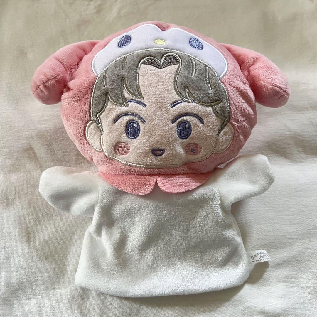 

[USED] NCT Mark Puppet My Melody Sanrio